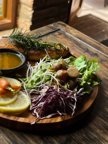 CÁ HỒI NA UY SỐT CHANH DÂY